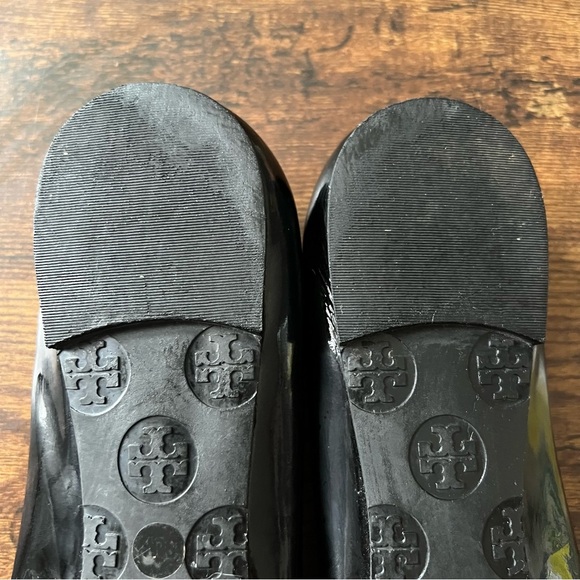 Tory Burch Black Patent Leather Reva Ballet Flats Size 9.5 Slip On - Picture 9 of 10